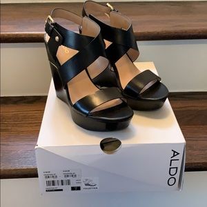 NIB Aldo Faustina Black wedged